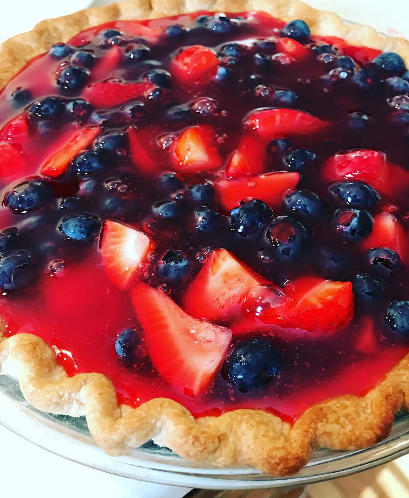 Fresh Strawberry Blueberry Pie Wine Hotdish